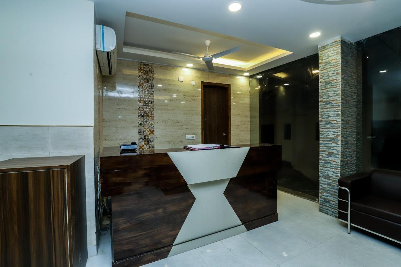 Hotel Moreton Igi Airport Ню Делхи Екстериор снимка