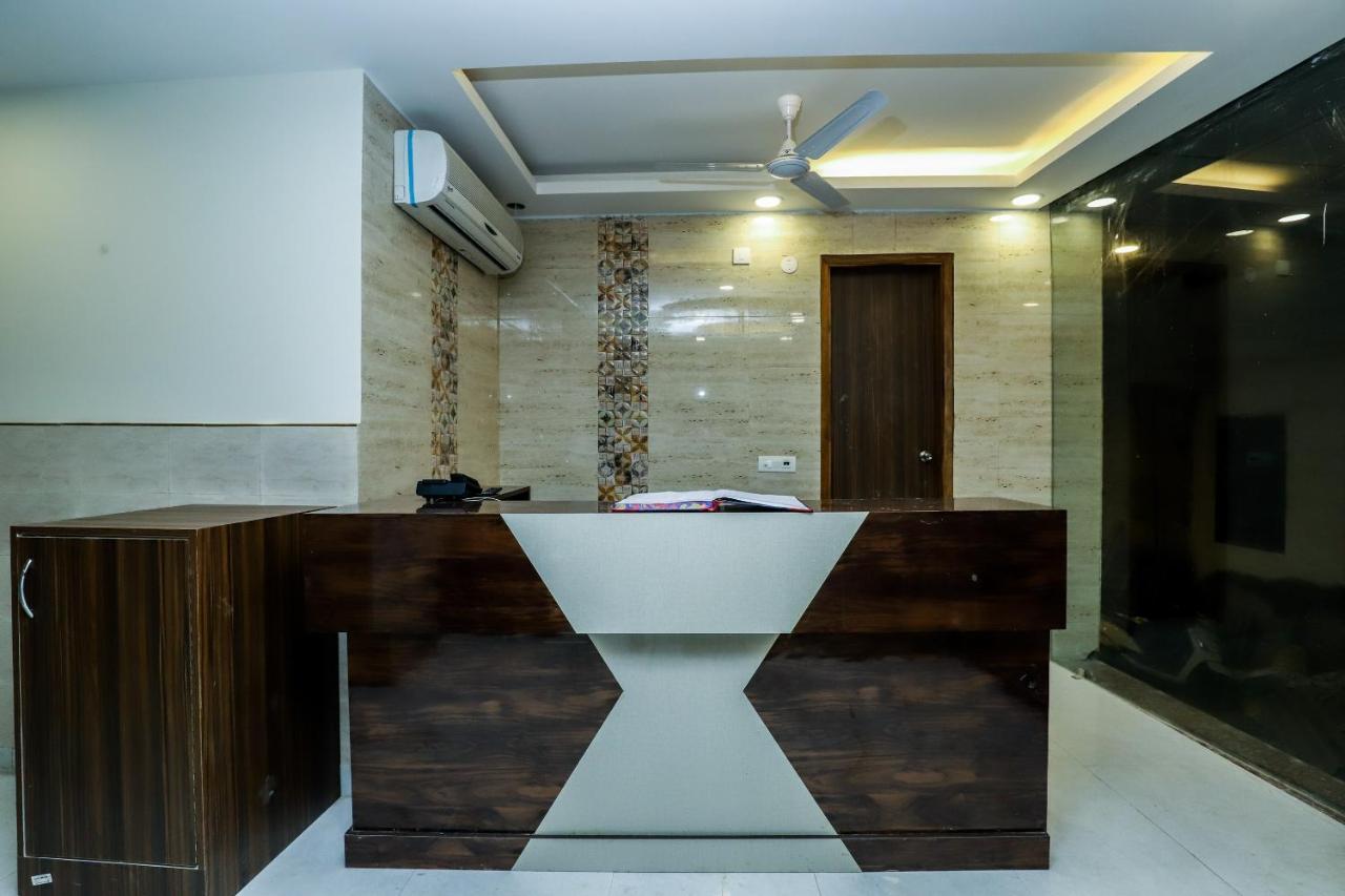 Hotel Moreton Igi Airport Ню Делхи Екстериор снимка