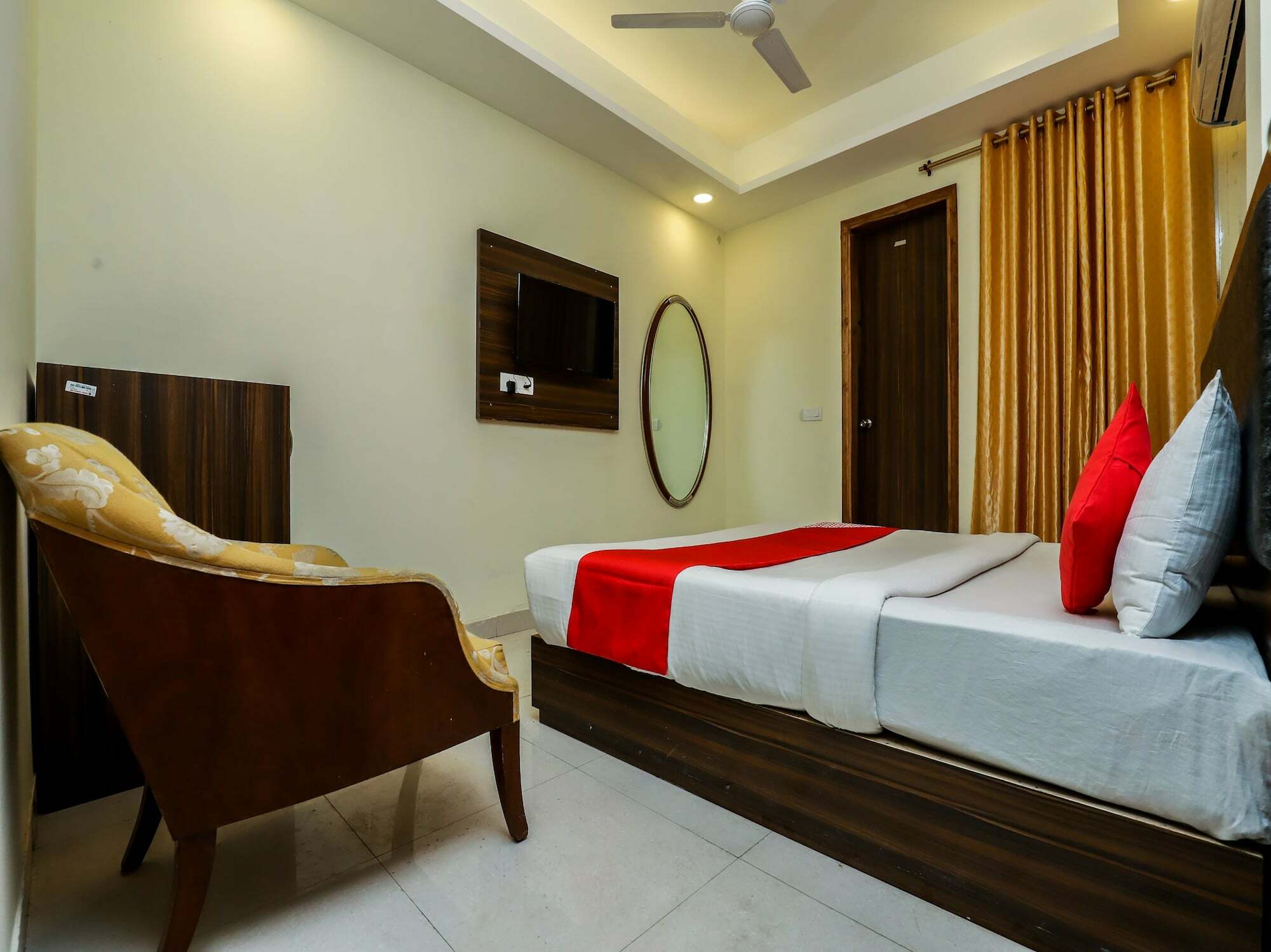 Hotel Moreton Igi Airport Ню Делхи Екстериор снимка